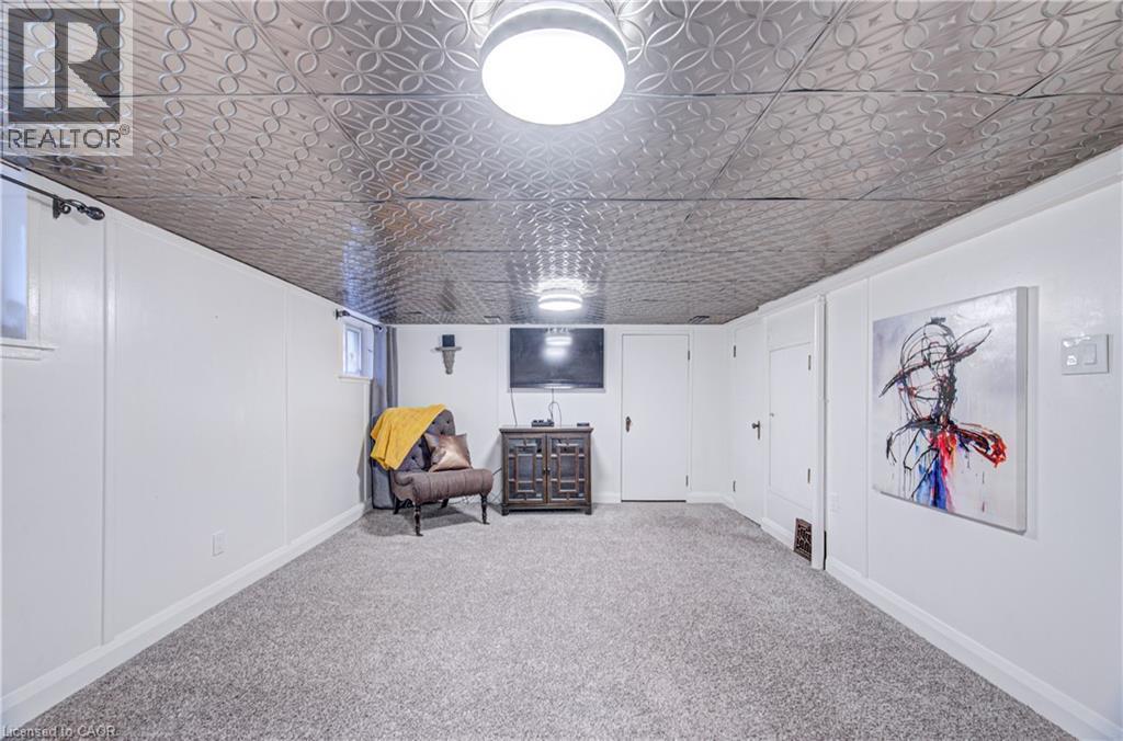 53 Lincoln Avenue, Cambridge, ON - Indoor Photo Showing Other Room