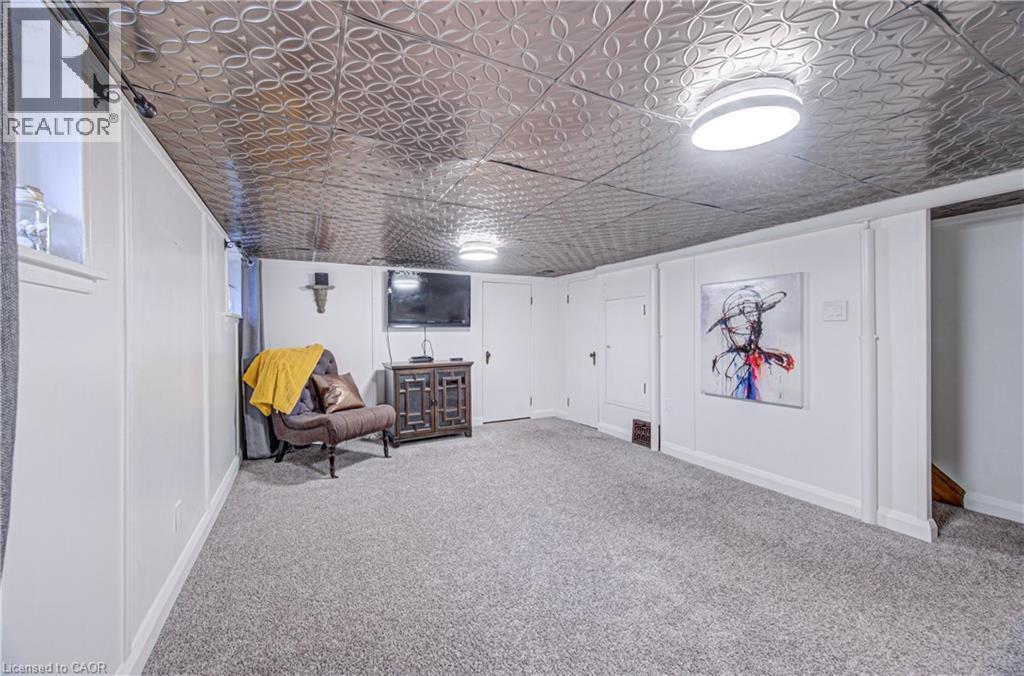 53 Lincoln Avenue, Cambridge, ON - Indoor Photo Showing Other Room