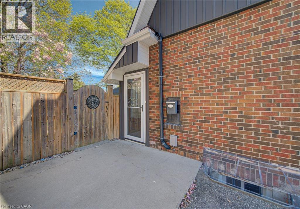 53 Lincoln Avenue, Cambridge, ON - Outdoor With Exterior
