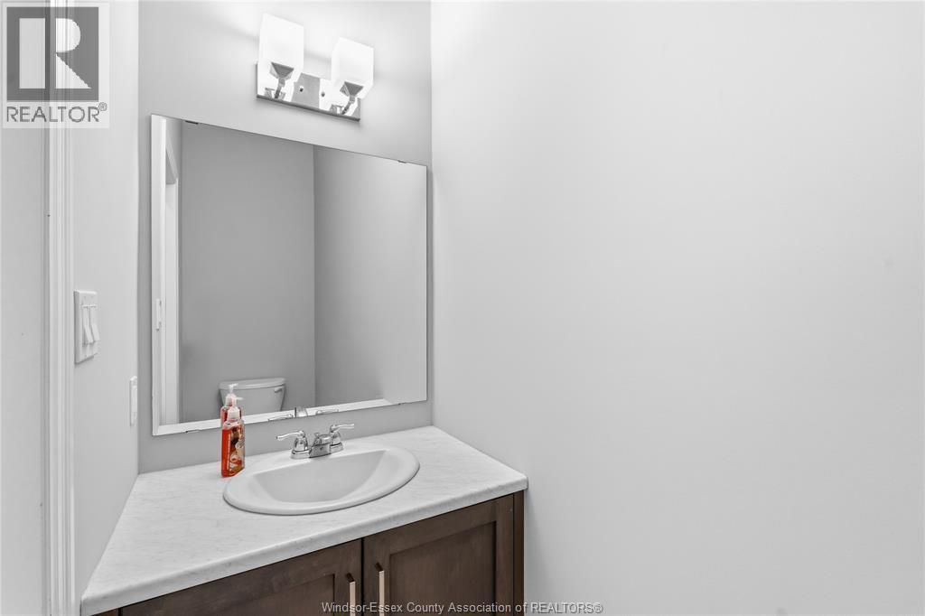 39 Muirfield Drive, St. Thomas, ON - Indoor Photo Showing Bathroom