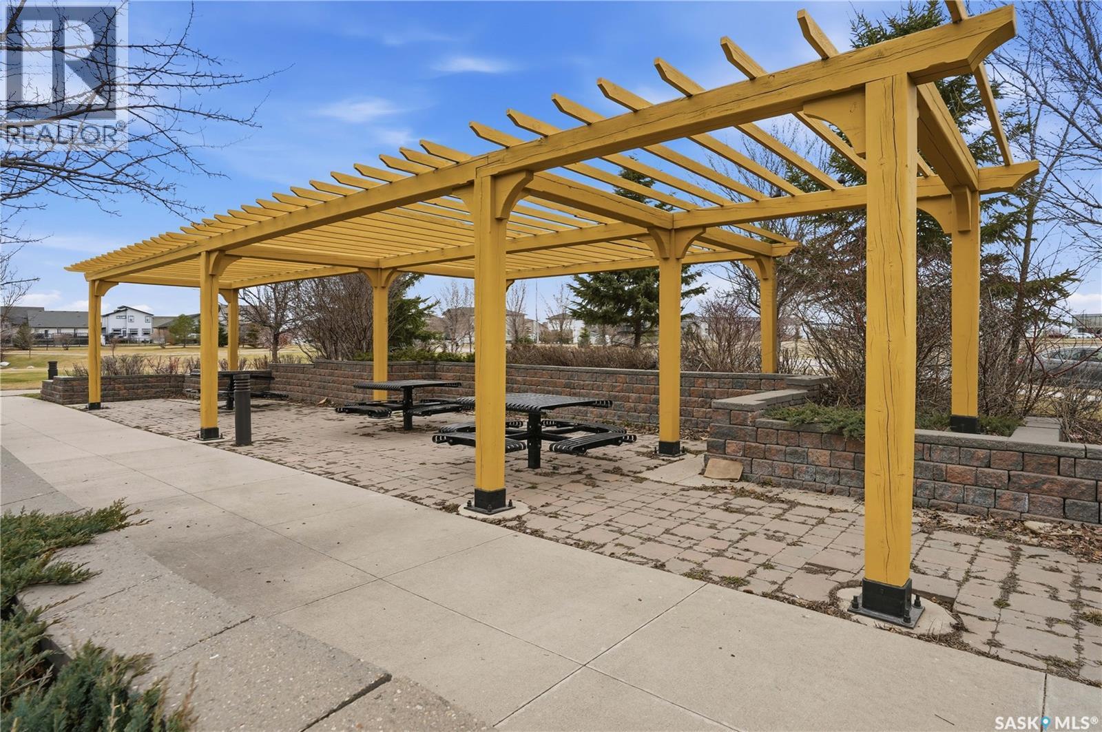 104 4891 Trinity Lane, Regina, SK - Outdoor