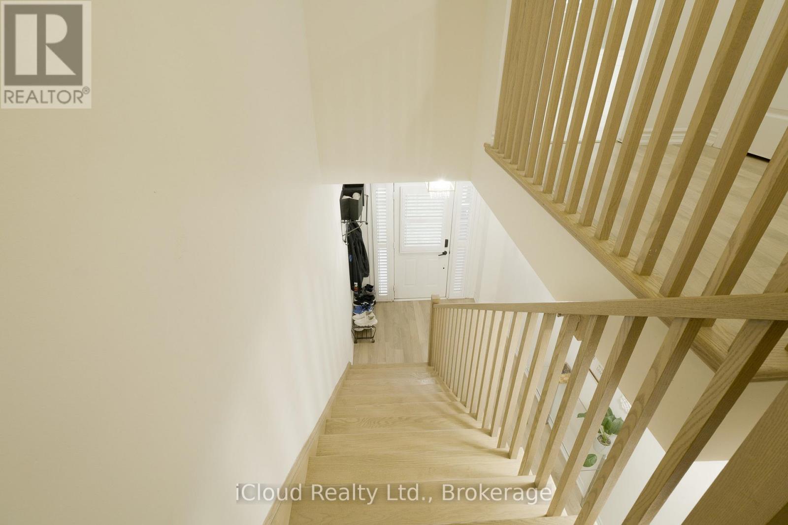 8 Whitton Drive, Brant, ON - Indoor Photo Showing Other Room