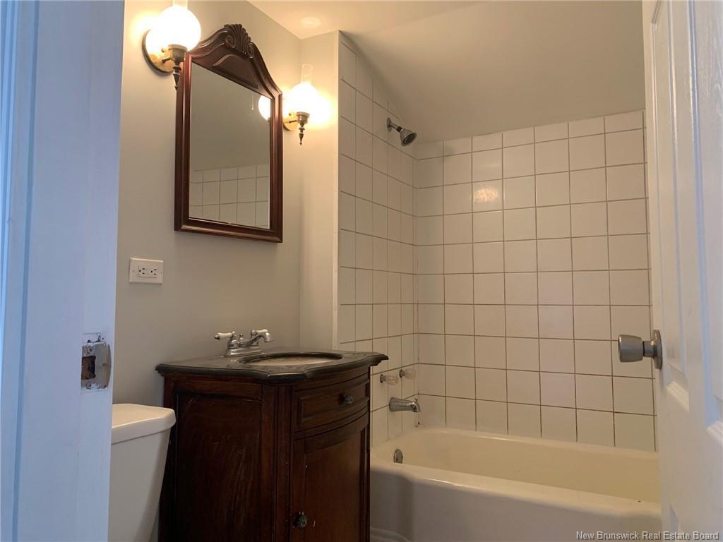 16 Clark Rd, Rothesay, NB