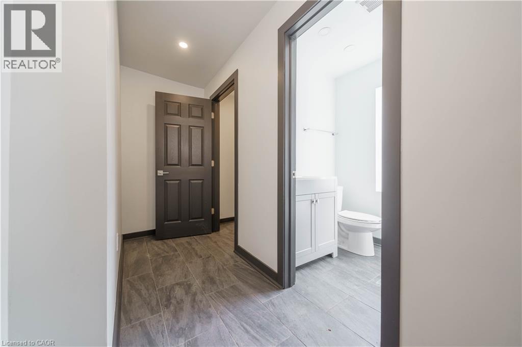 32 Britannia Avenue, Hamilton, ON - Indoor