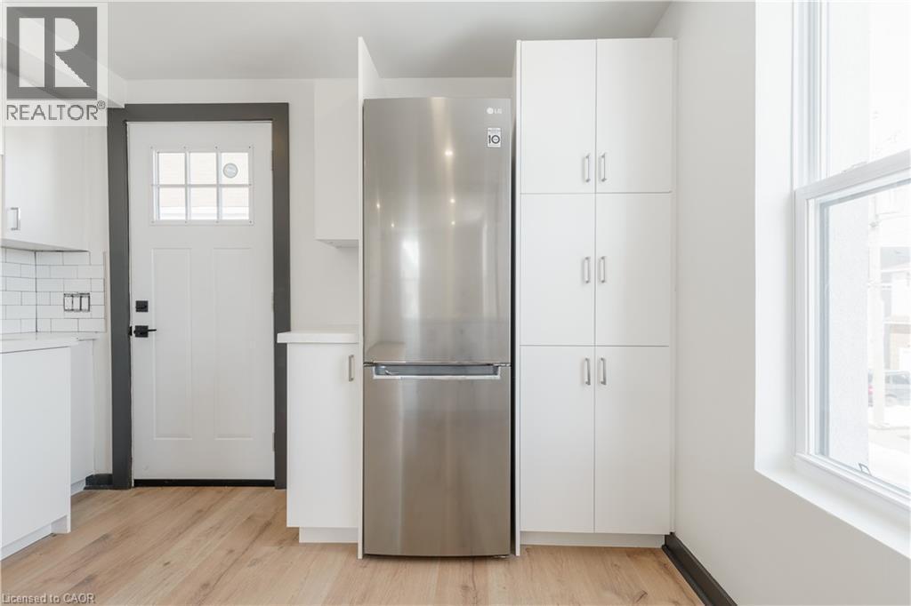 32 Britannia Avenue, Hamilton, ON - Indoor Photo Showing Other Room