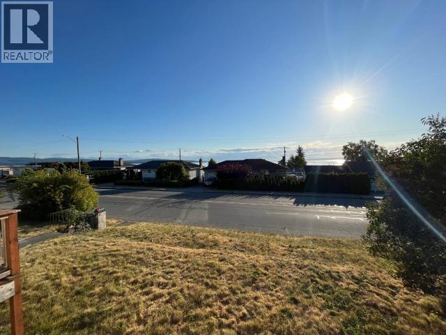 3952 Joyce Ave, Powell River, BC - Outdoor With View