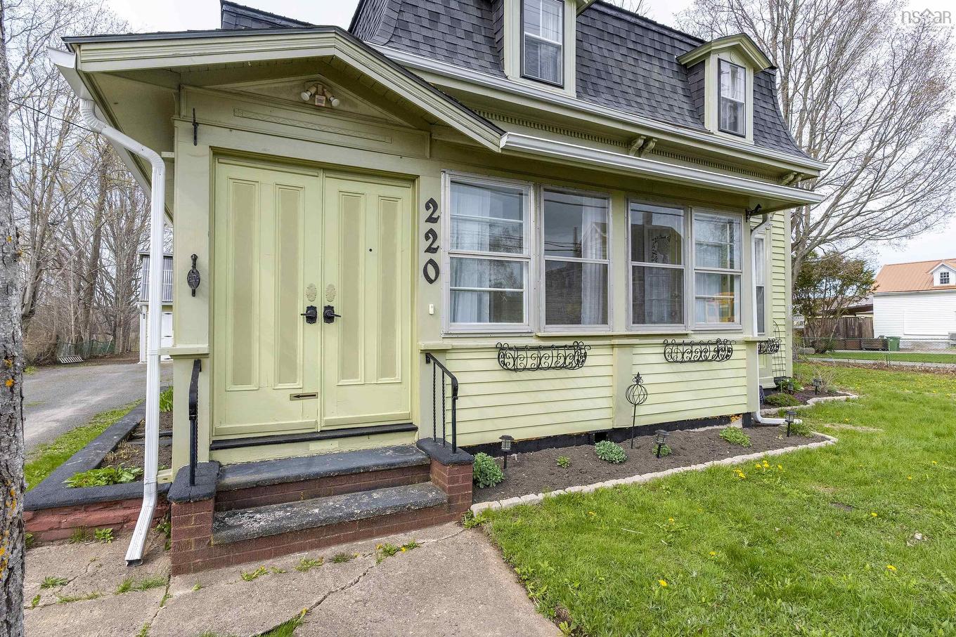 220 Main Street, Berwick, NS