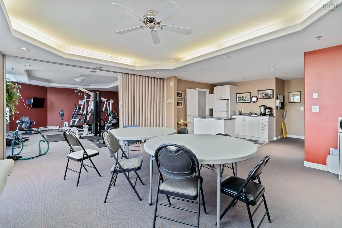 401 10 Regency Park Drive, Halifax, NS