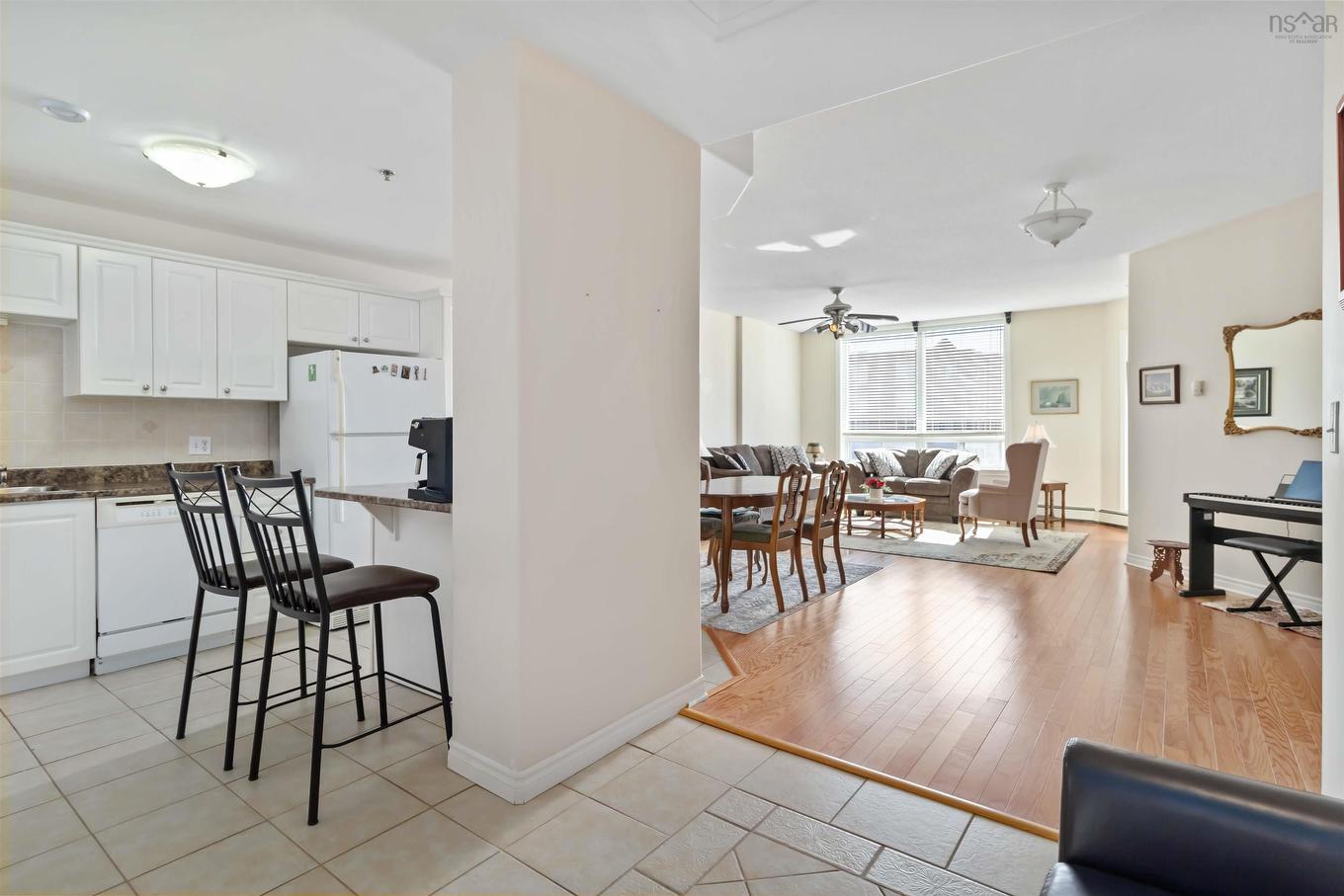401 10 Regency Park Drive, Halifax, NS