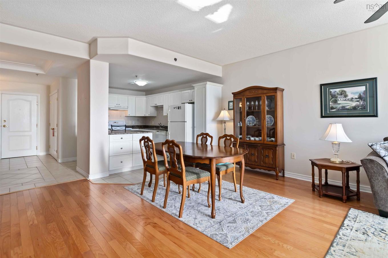 401 10 Regency Park Drive, Halifax, NS