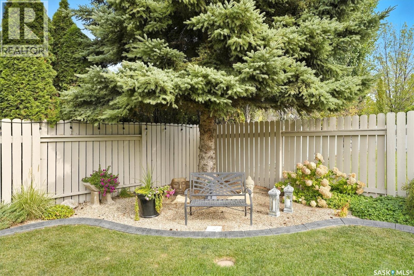 227 Brightwater Way, Saskatoon, SK - Outdoor