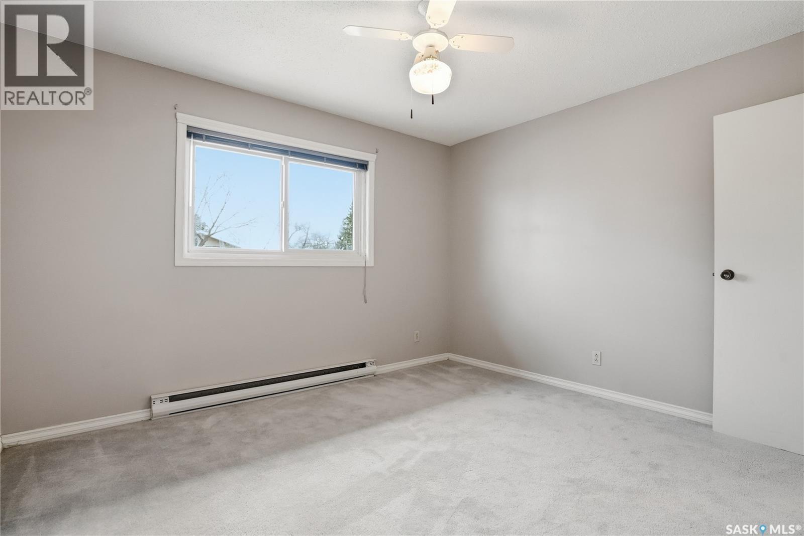 206 & 208 Coppermine Crescent, Saskatoon, SK - Indoor Photo Showing Other Room