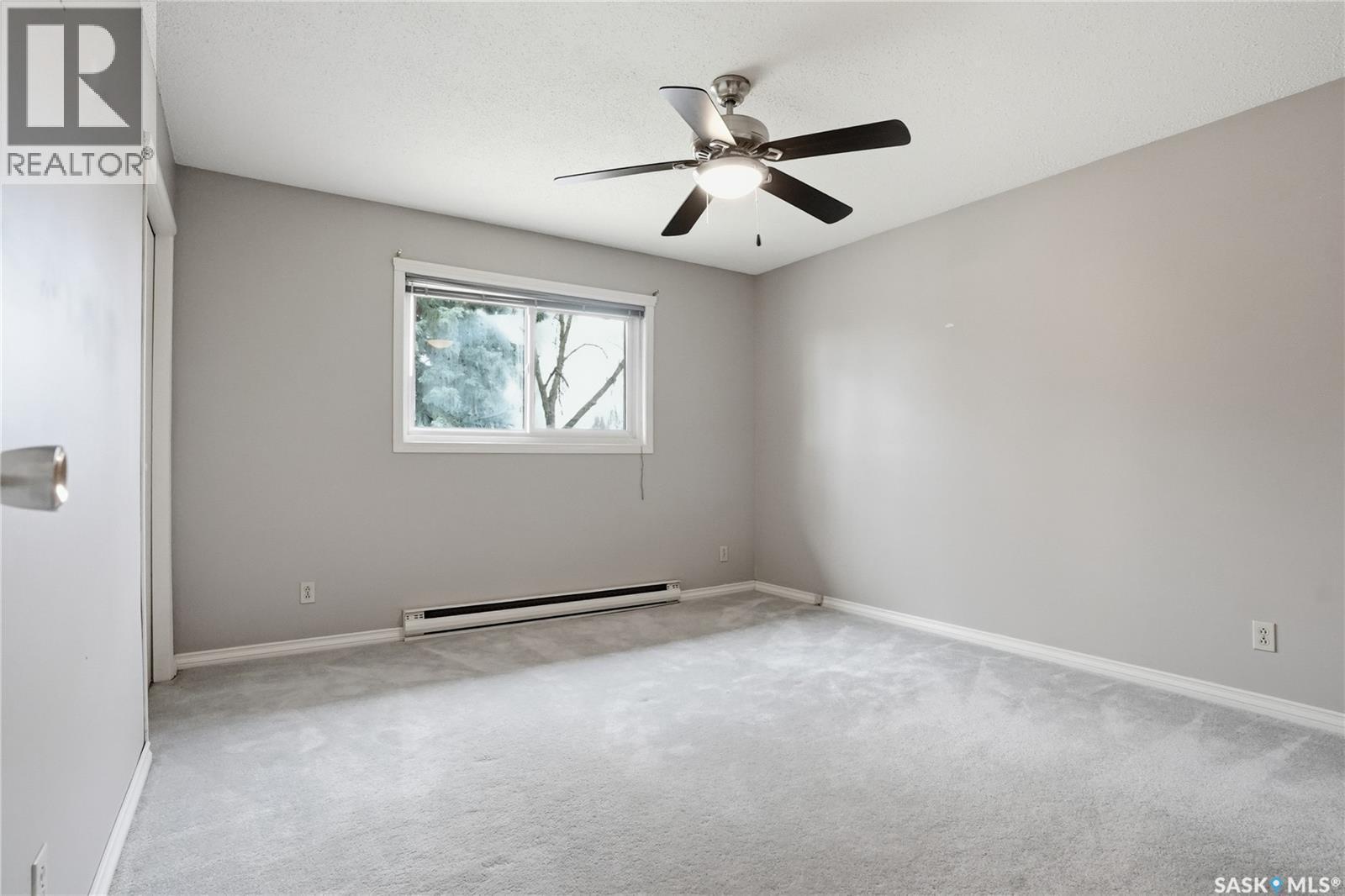 206 & 208 Coppermine Crescent, Saskatoon, SK - Indoor Photo Showing Other Room