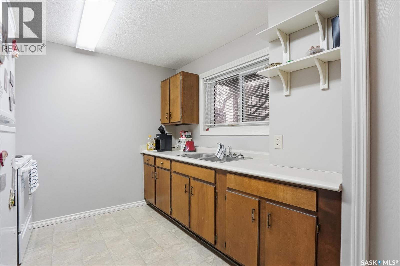206 & 208 Coppermine Crescent, Saskatoon, SK - Indoor Photo Showing Other Room