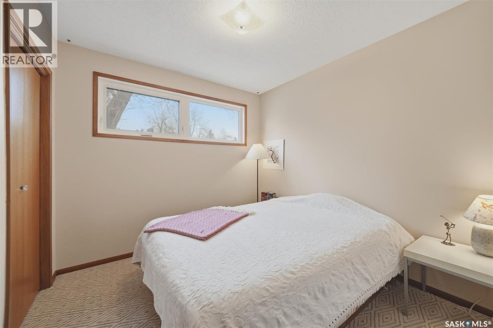 2501 Arlington Avenue, Saskatoon, SK - Indoor Photo Showing Bedroom