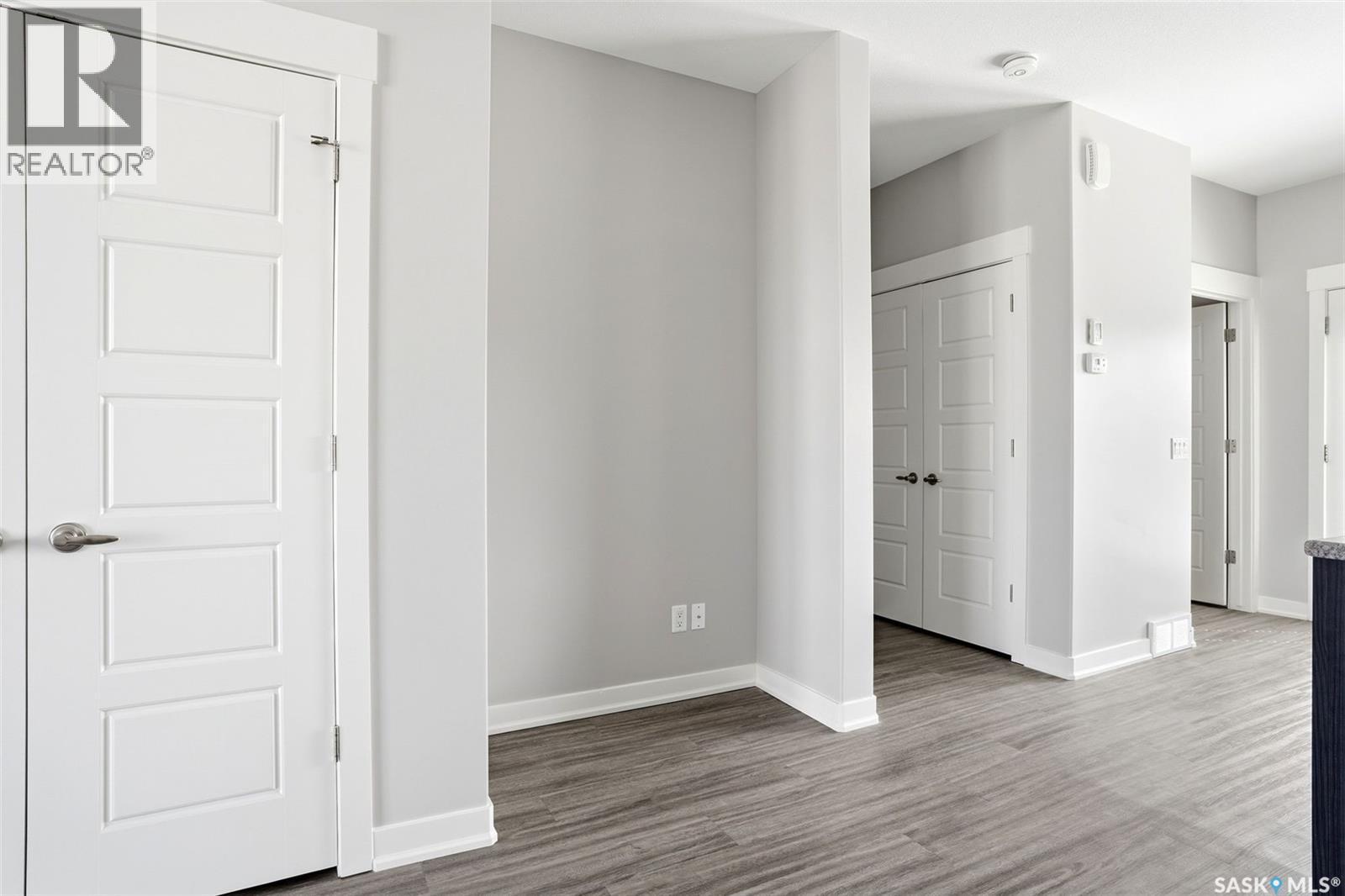 5734 Glide Crescent, Regina, SK - Indoor Photo Showing Other Room