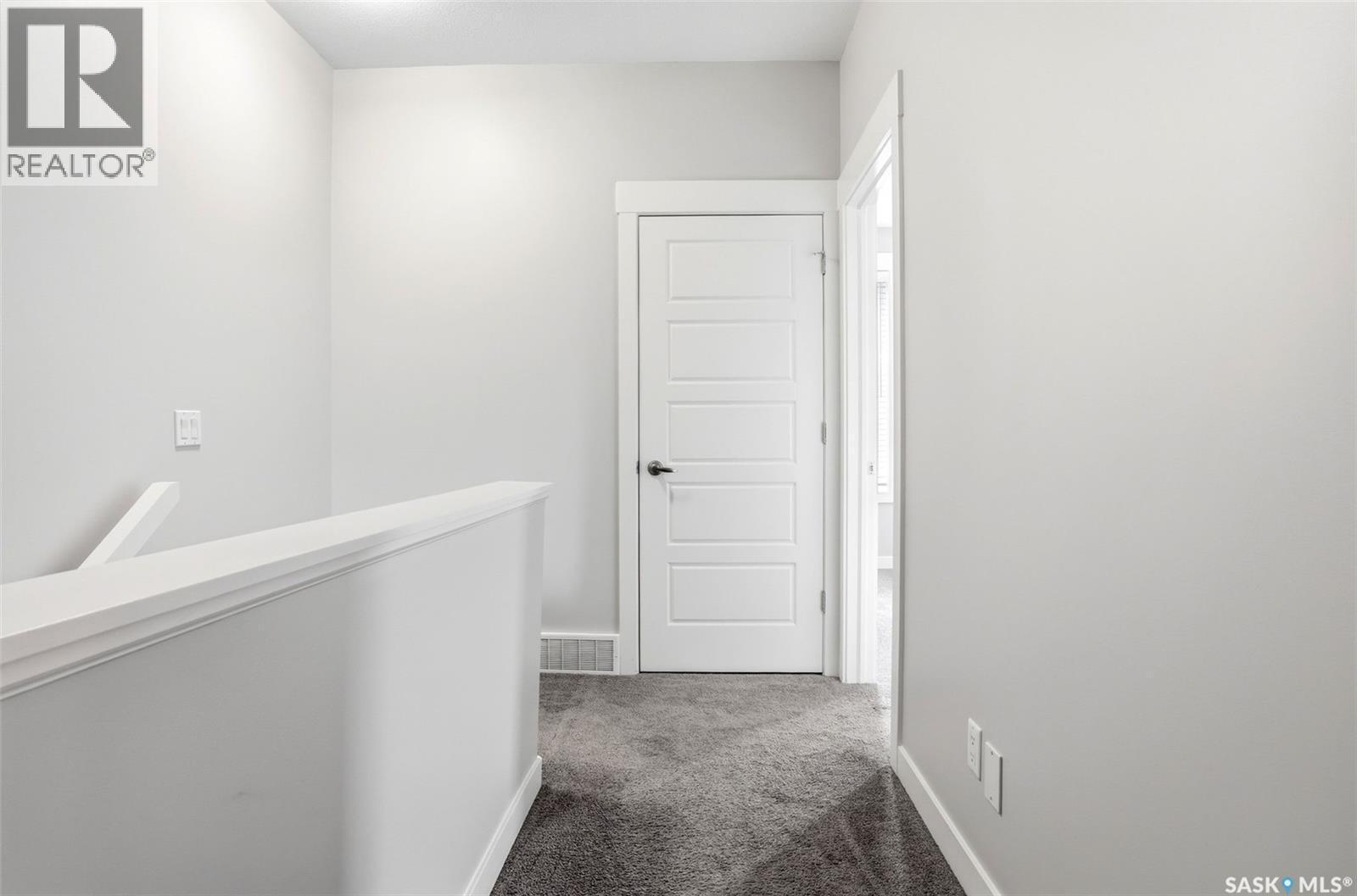 5734 Glide Crescent, Regina, SK - Indoor Photo Showing Other Room