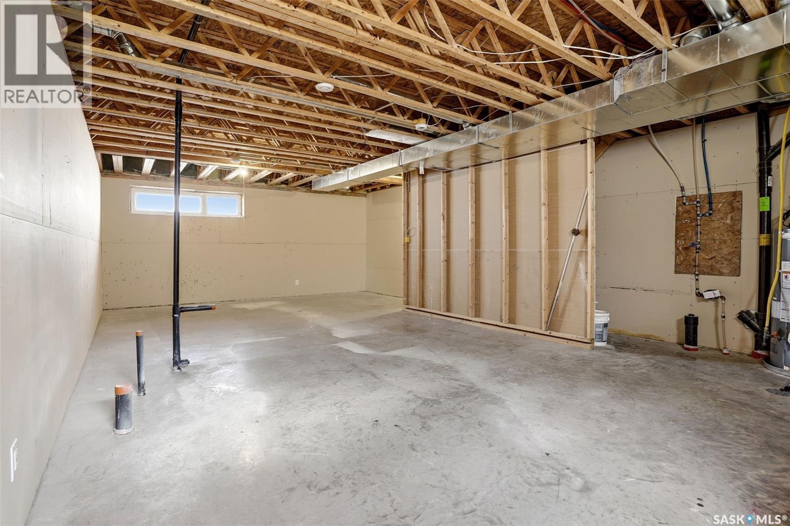 5734 Glide Crescent, Regina, SK - Indoor Photo Showing Basement
