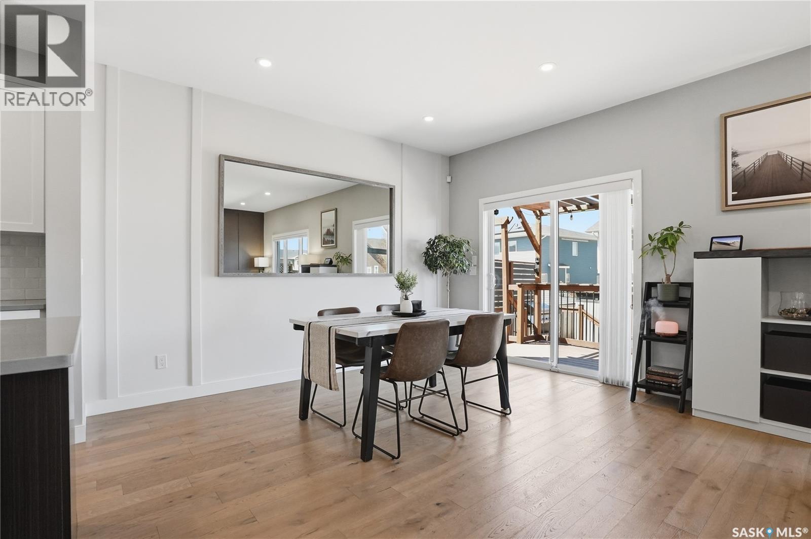 331 Underhill Bend, Saskatoon, SK - Indoor