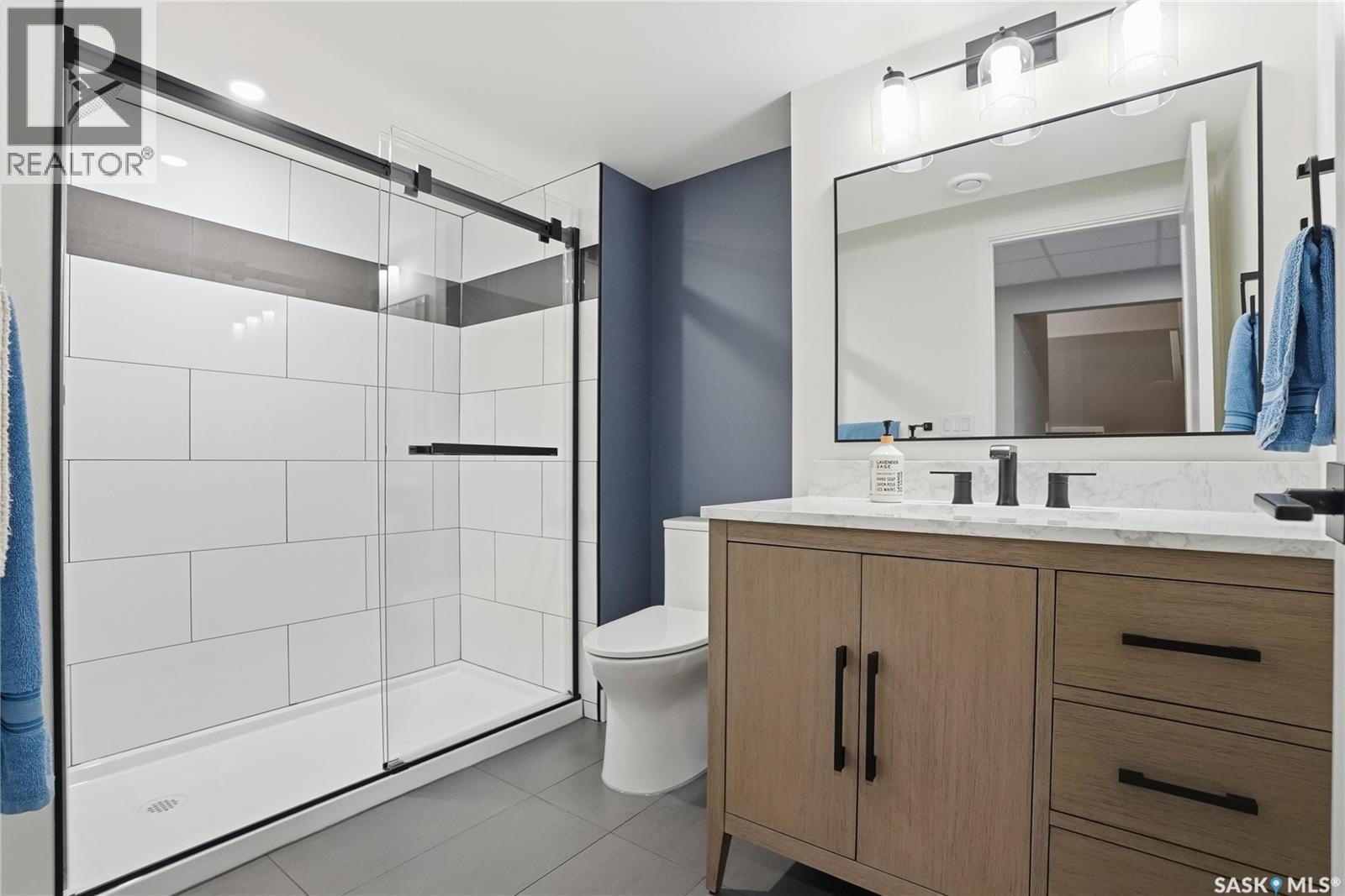331 Underhill Bend, Saskatoon, SK - Indoor Photo Showing Bathroom