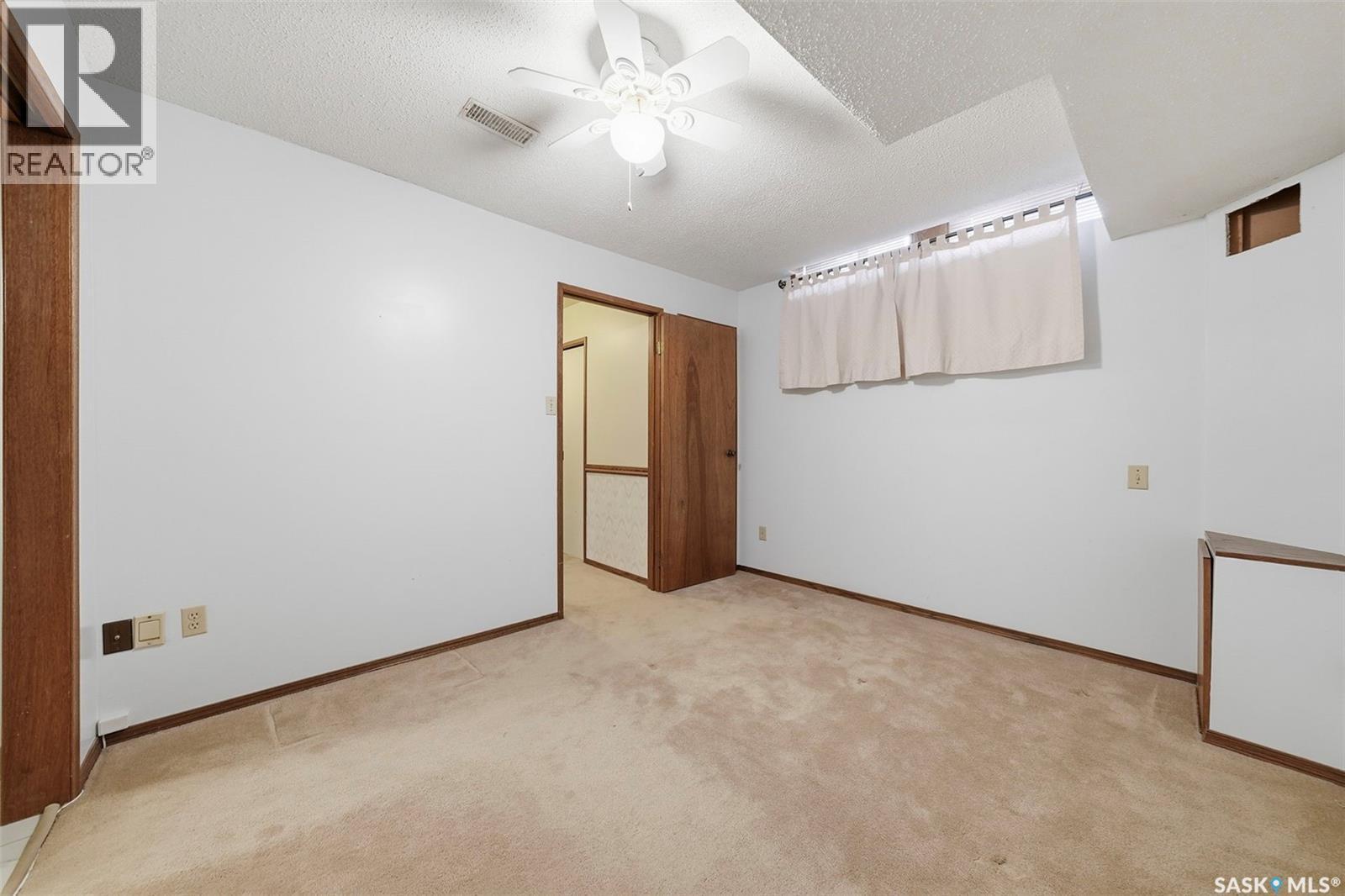 3 425 Pinehouse Drive, Saskatoon, SK - Indoor Photo Showing Other Room