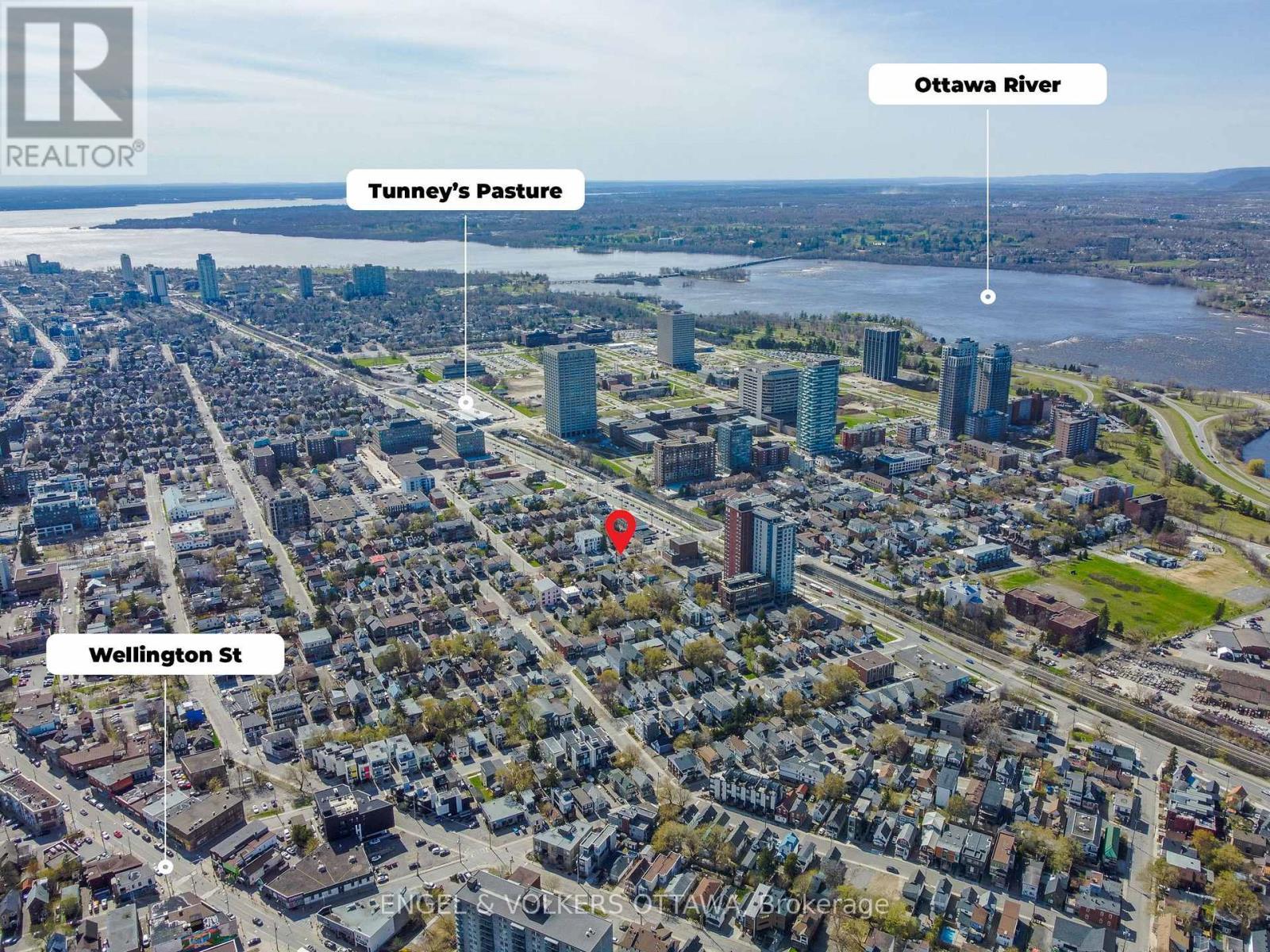 245 Hinchey Avenue, Ottawa, ON