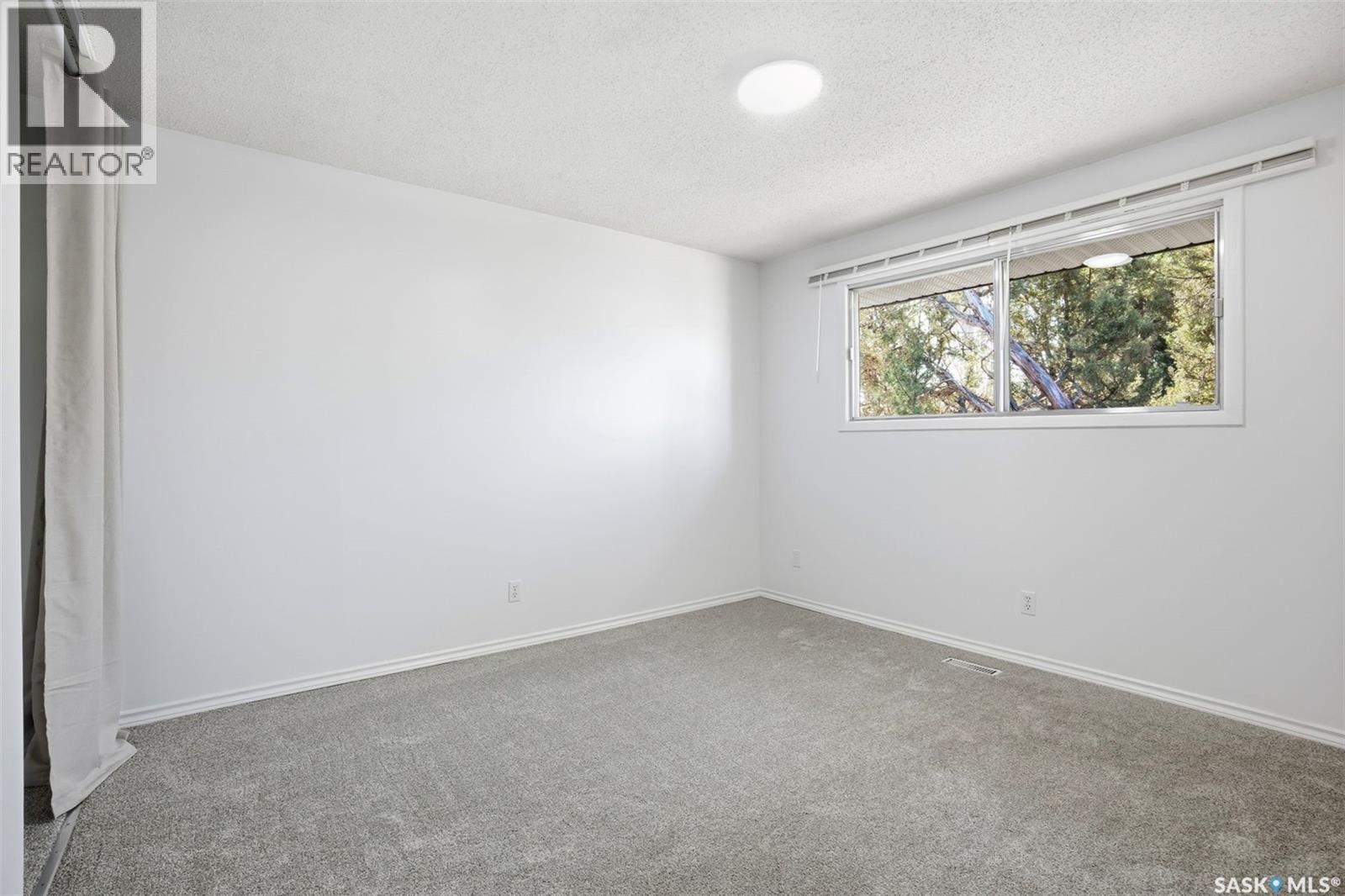 218 Anderson Crescent, Saskatoon, SK - Indoor Photo Showing Other Room