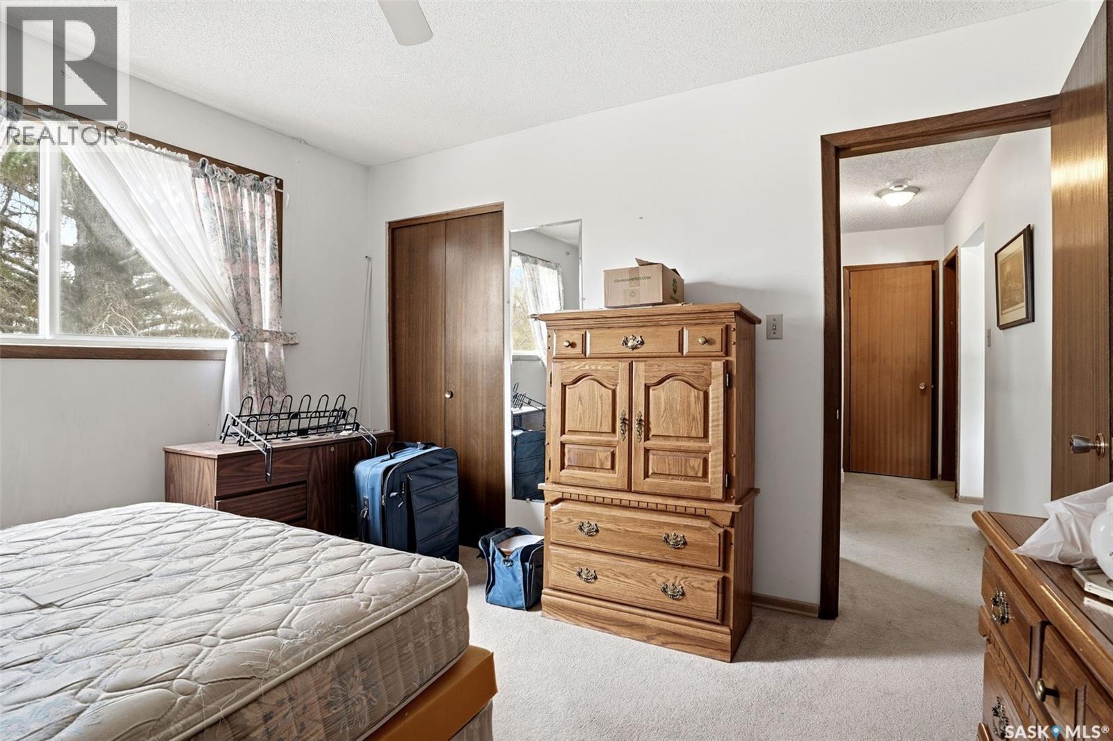 9 26 Shaw Street, Regina, SK - Indoor Photo Showing Bedroom