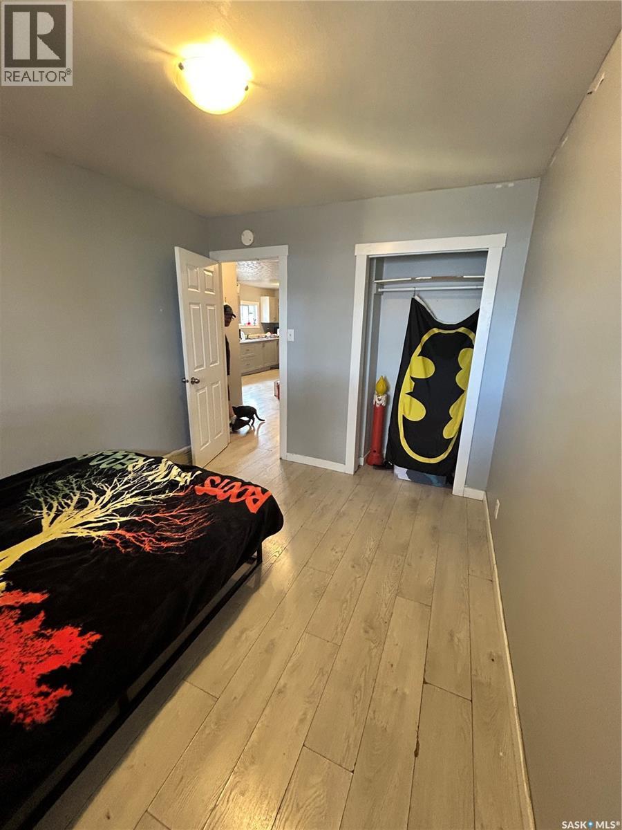 922 Garnet Street, Regina, SK - Indoor Photo Showing Bedroom