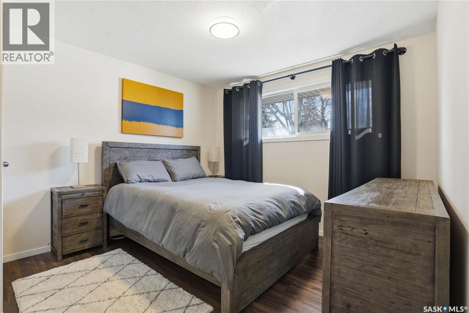 28 Oliver Crescent, Saskatoon, SK - Indoor Photo Showing Bedroom