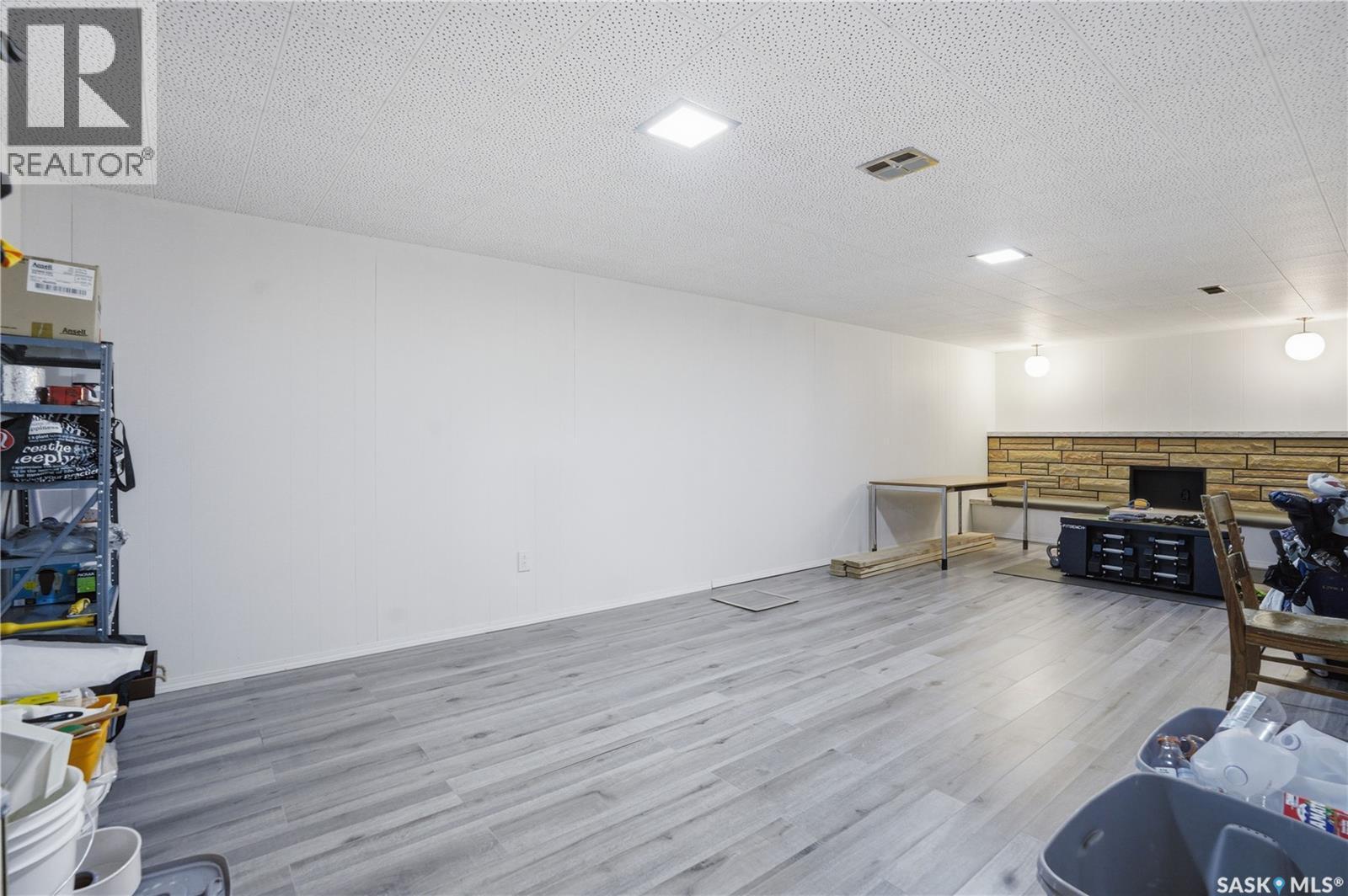 28 Oliver Crescent, Saskatoon, SK - Indoor Photo Showing Other Room