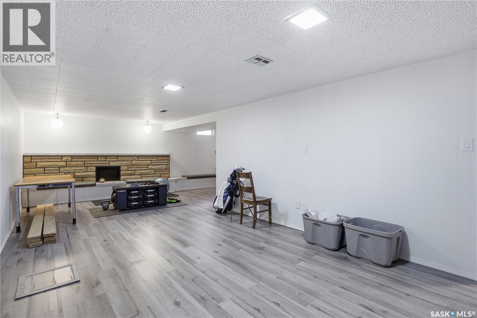 28 Oliver Crescent, Saskatoon, SK - Indoor Photo Showing Other Room