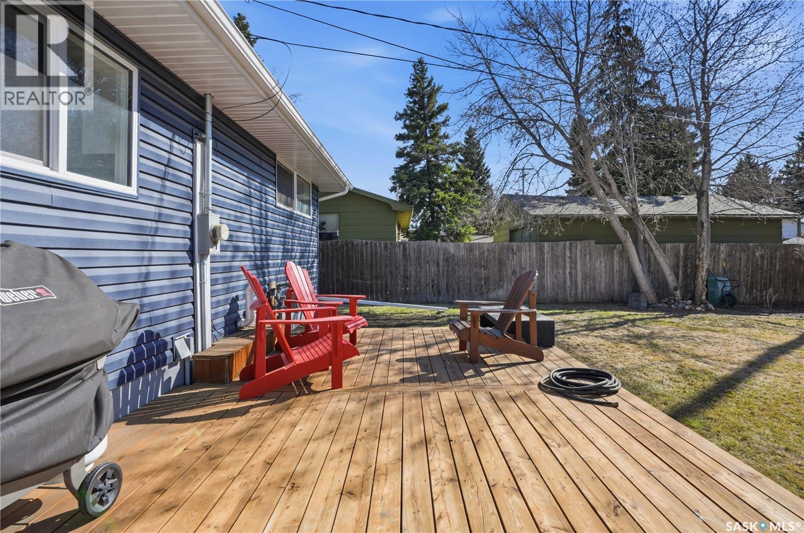 28 Oliver Crescent, Saskatoon, SK - Outdoor With Deck Patio Veranda