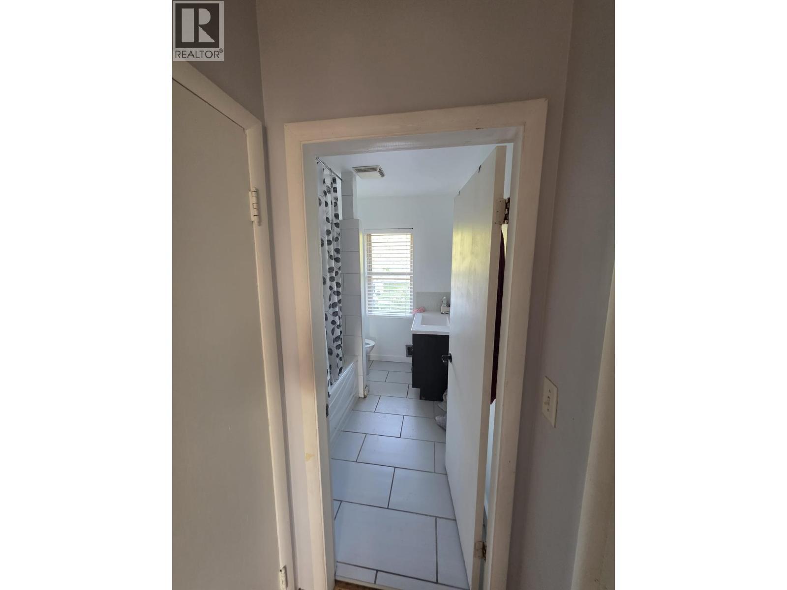 1775 Swainson Road, Kelowna, BC - Indoor Photo Showing Other Room