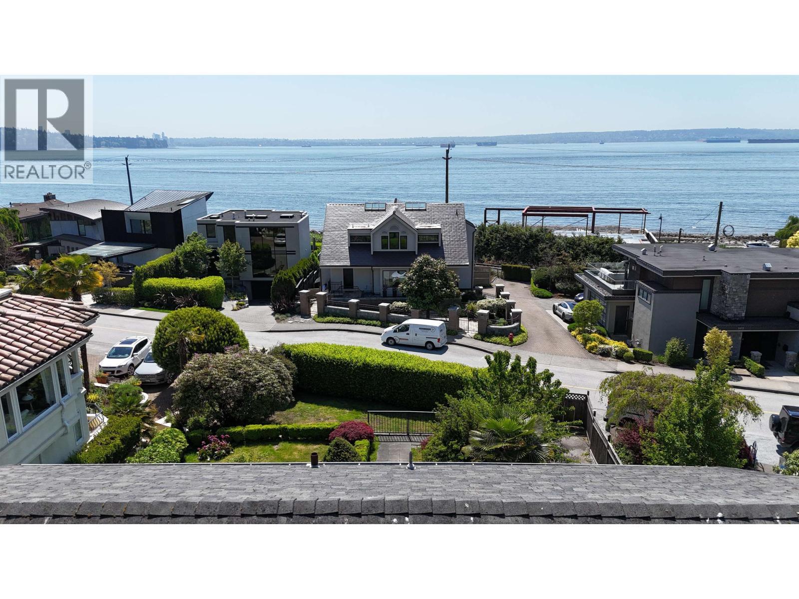 2361 Bellevue Avenue, West Vancouver, BC - Outdoor With Body Of Water