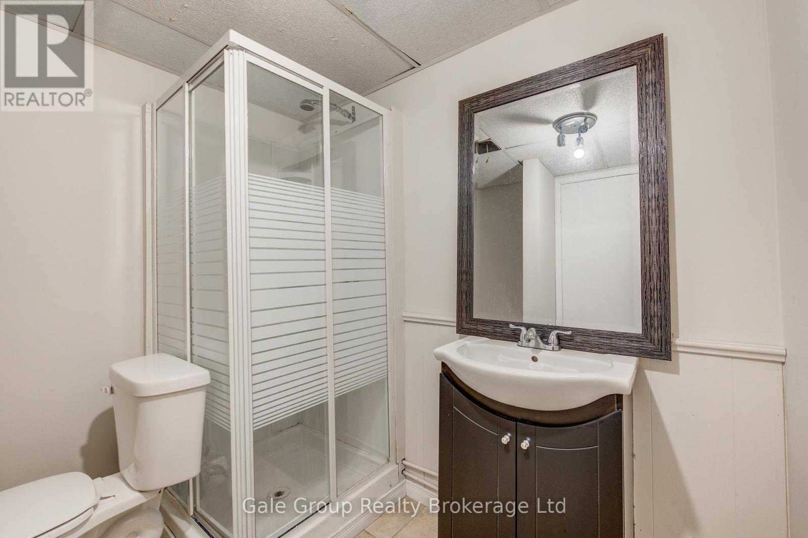 222 Caverly Road S, Aylmer, ON - Indoor Photo Showing Bathroom