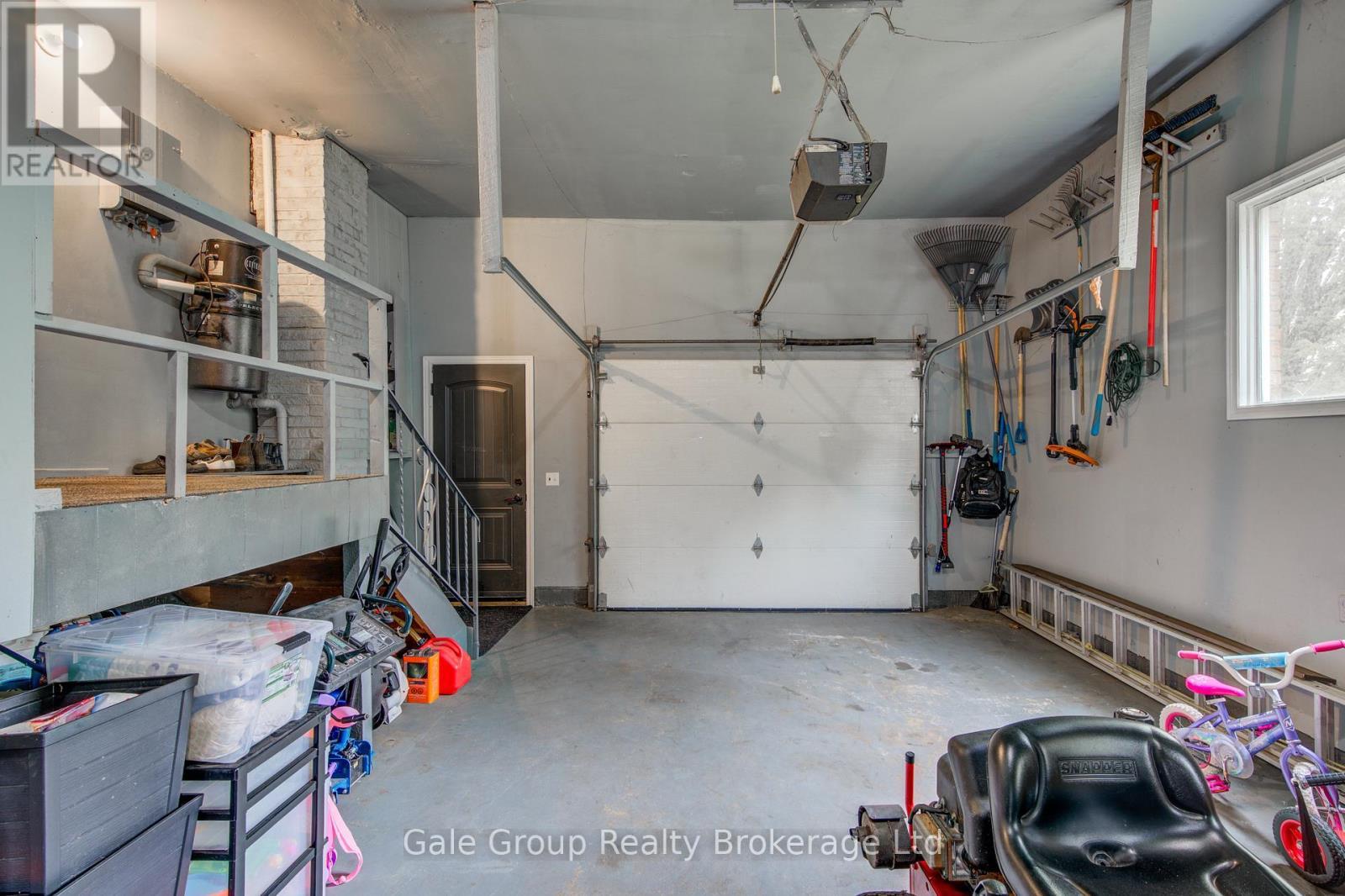 222 Caverly Road S, Aylmer, ON - Indoor Photo Showing Garage