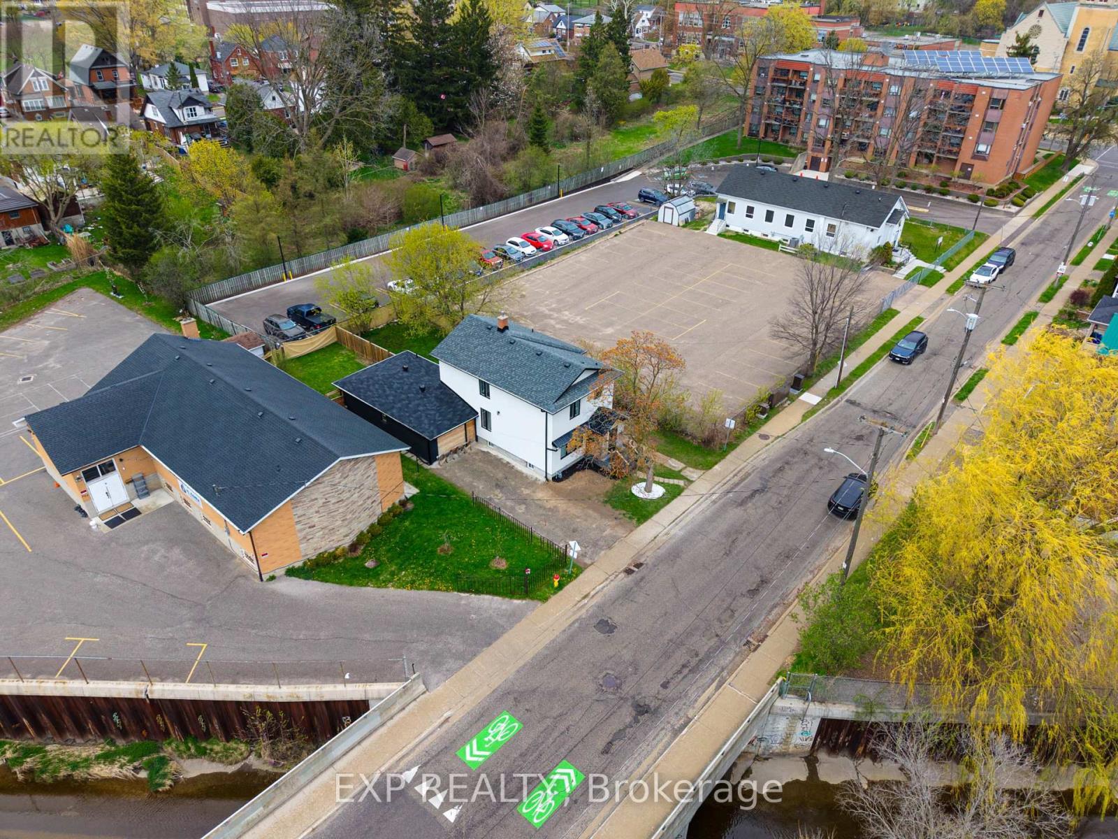 200 Madison Avenue S, Kitchener, ON - Outdoor With View