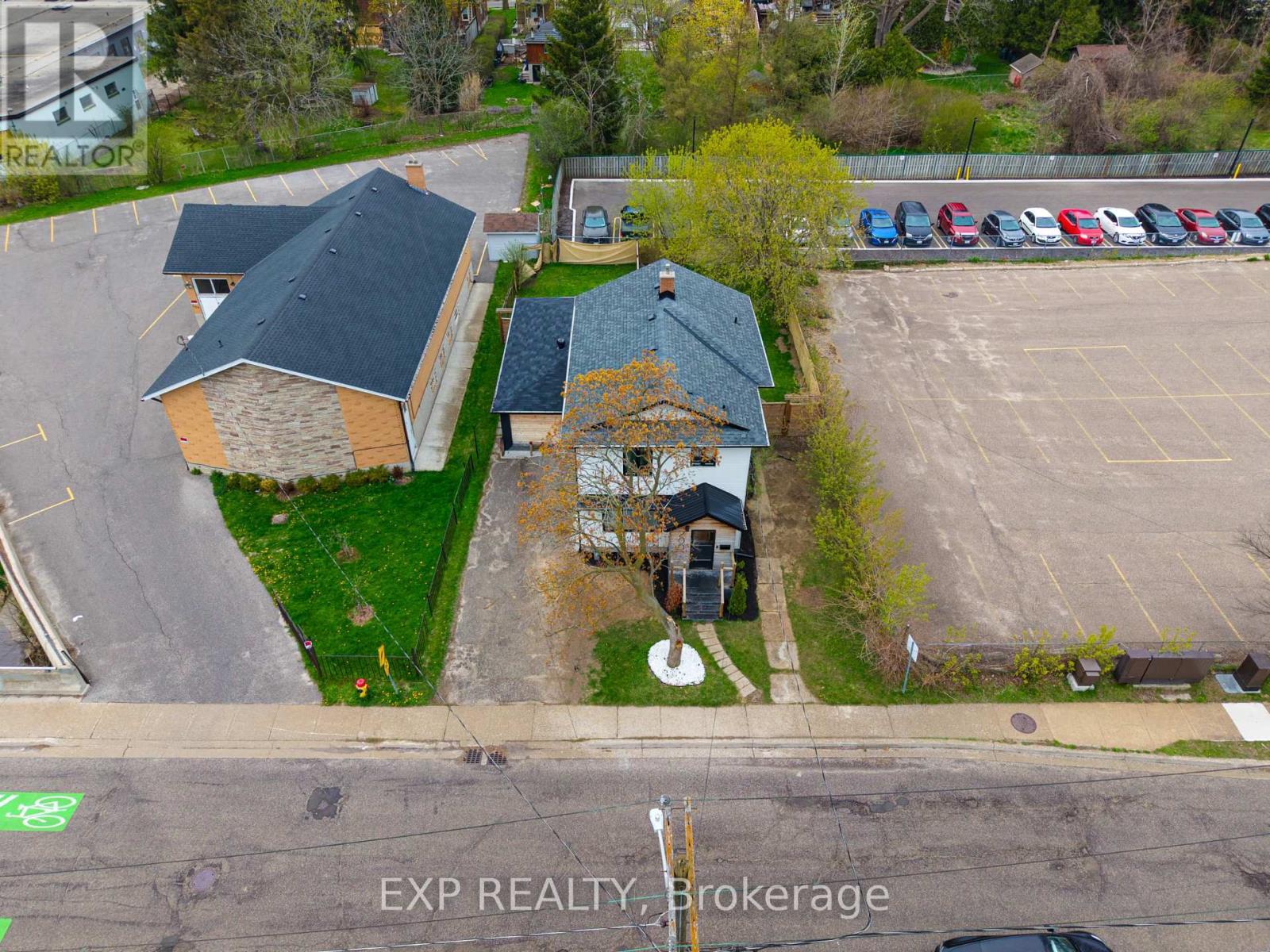 200 Madison Avenue S, Kitchener, ON -