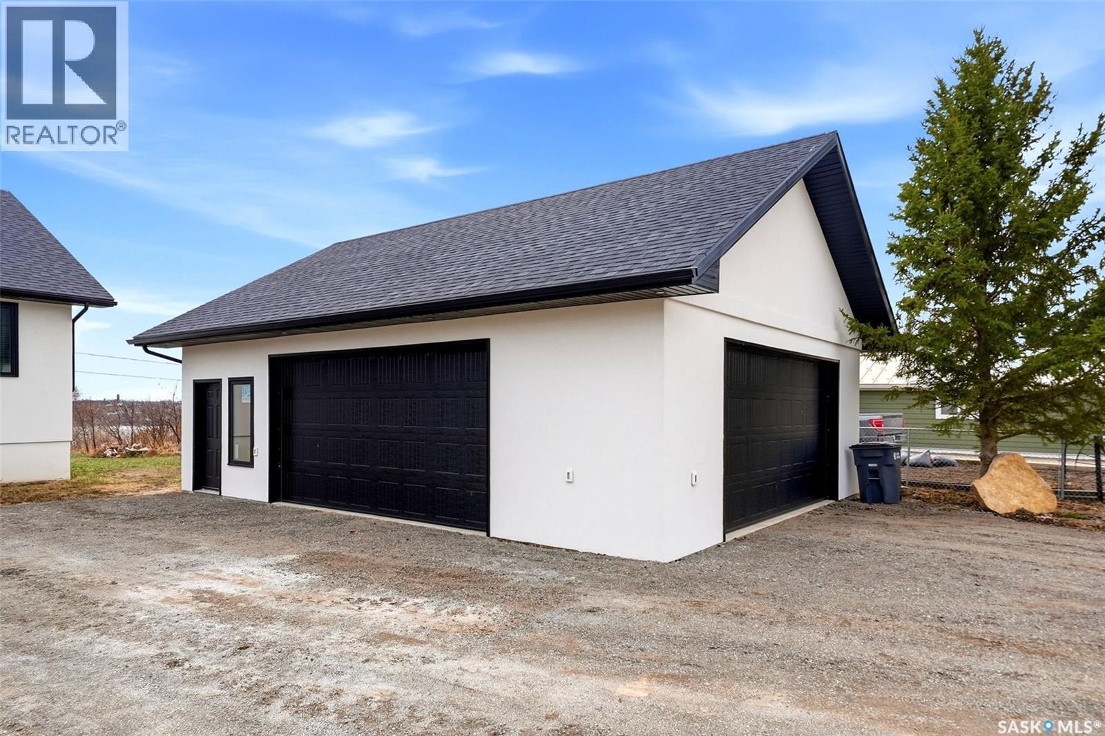 221 Alfred Crescent, Saskatchewan Beach, SK - Outdoor With Exterior