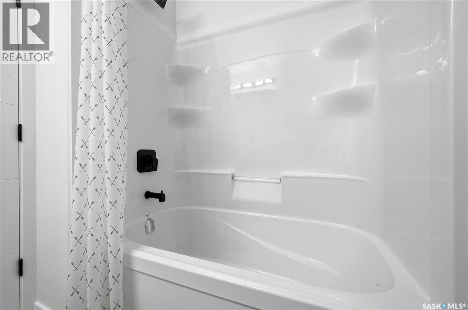 221 Alfred Crescent, Saskatchewan Beach, SK - Indoor Photo Showing Bathroom