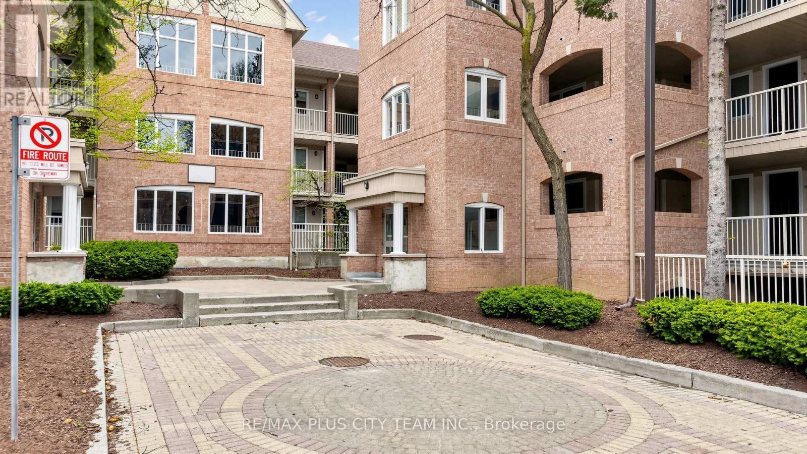 111 - 55 Bristol Road E, Mississauga, ON - Outdoor With Balcony With Facade