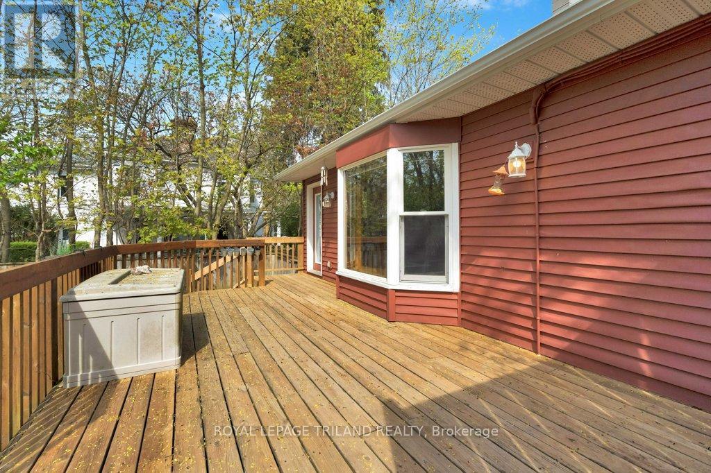 46 Rosebery Place, St. Thomas, ON - Outdoor With Deck Patio Veranda With Exterior