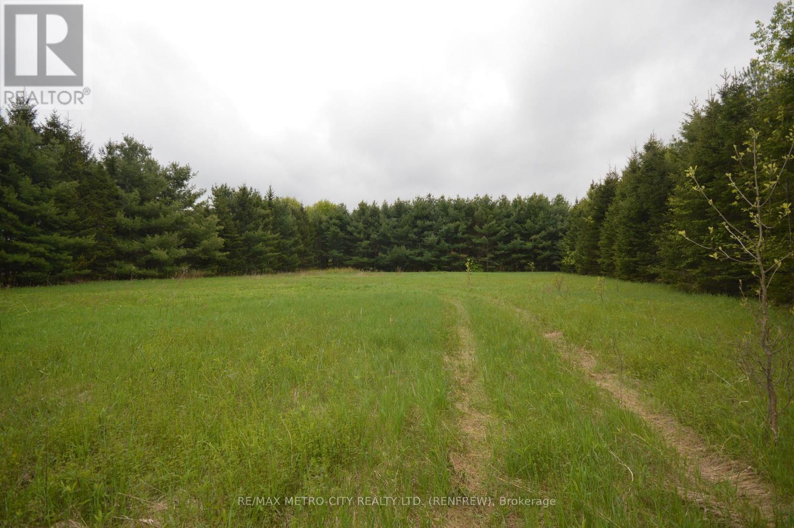 00 River Road, Horton, ON
