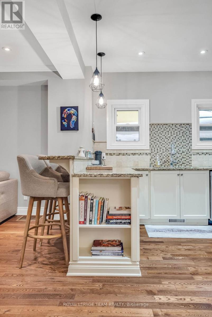 1 Old Sunset Boulevard, Ottawa, ON - Indoor