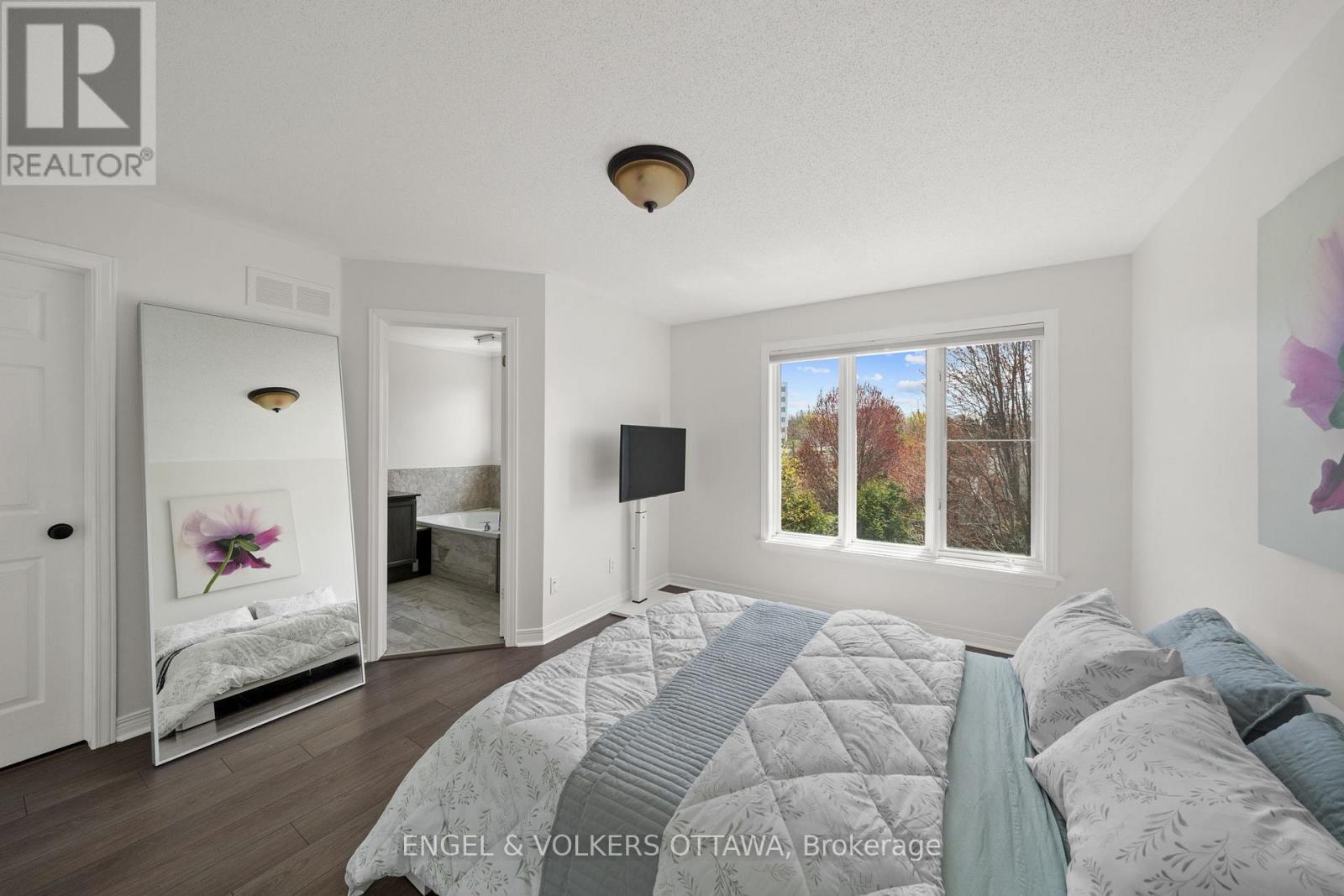 5 Kimberwick Crescent, Ottawa, ON - Indoor Photo Showing Bedroom