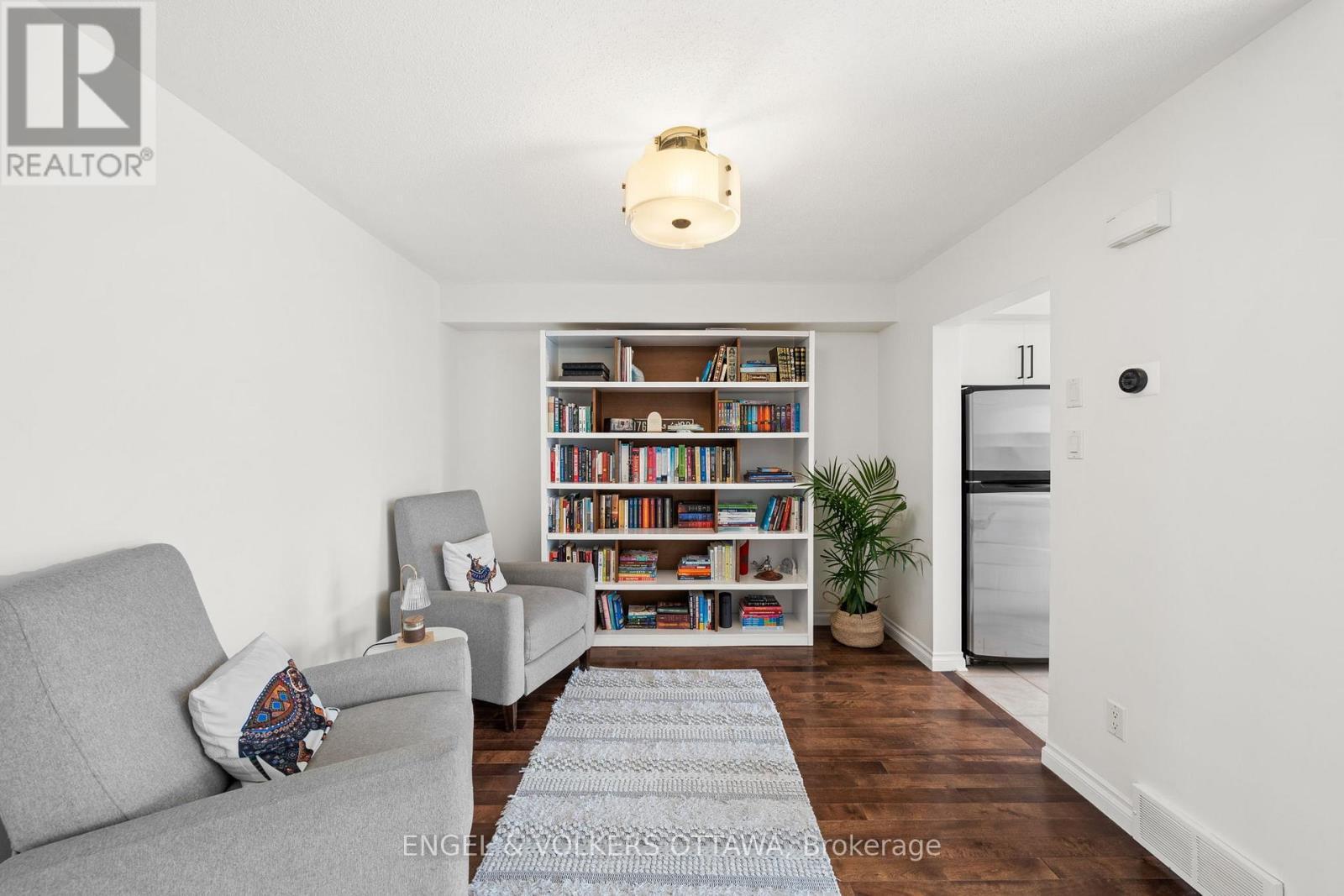 5 Kimberwick Crescent, Ottawa, ON - Indoor