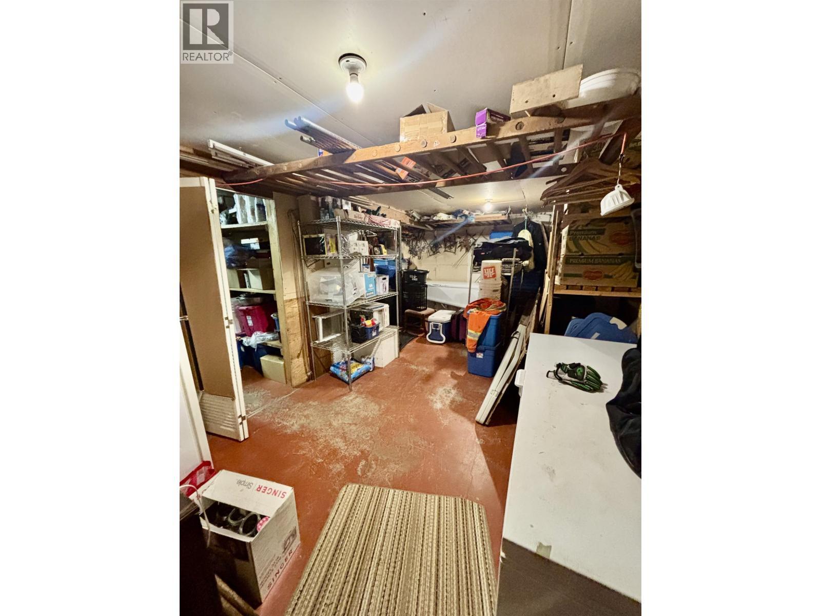 133 Baxter Avenue, Kitimat, BC - Indoor