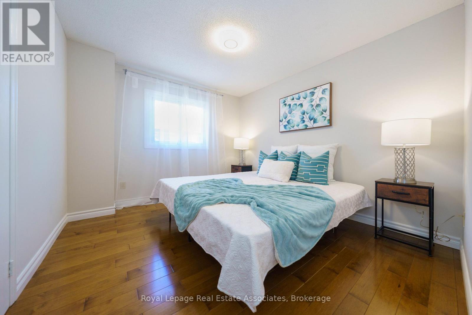 6763 Dolmage Court, Mississauga, ON - Indoor Photo Showing Bedroom
