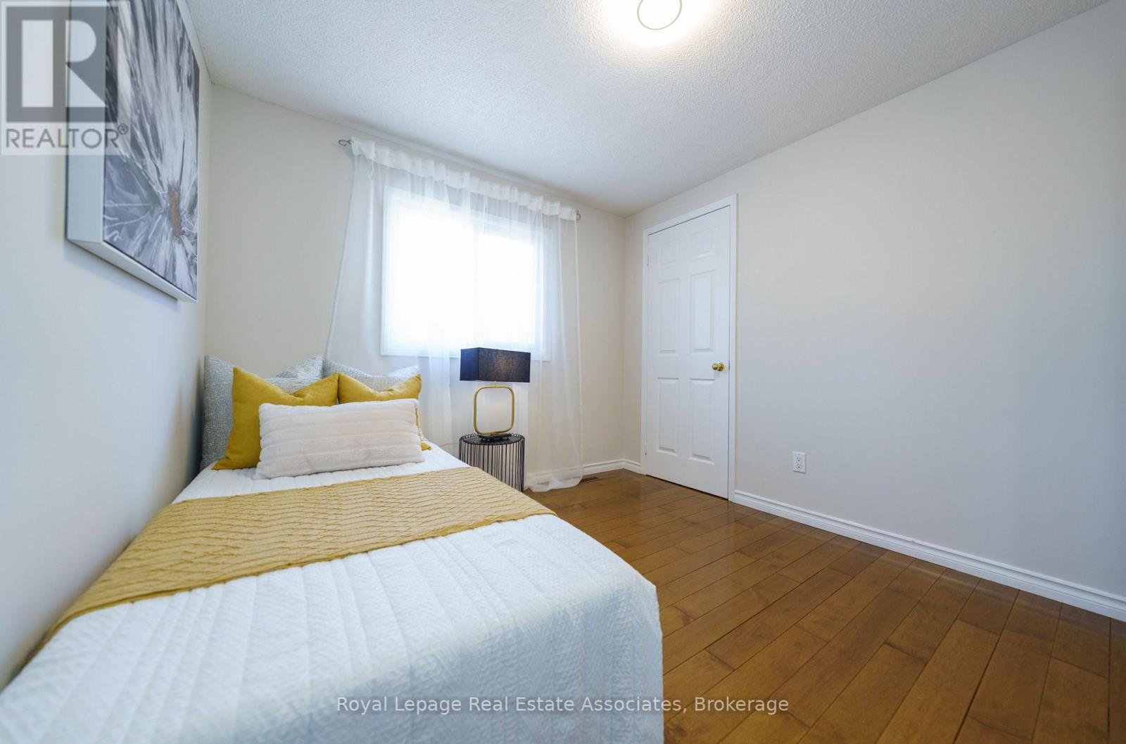 6763 Dolmage Court, Mississauga, ON - Indoor Photo Showing Bedroom